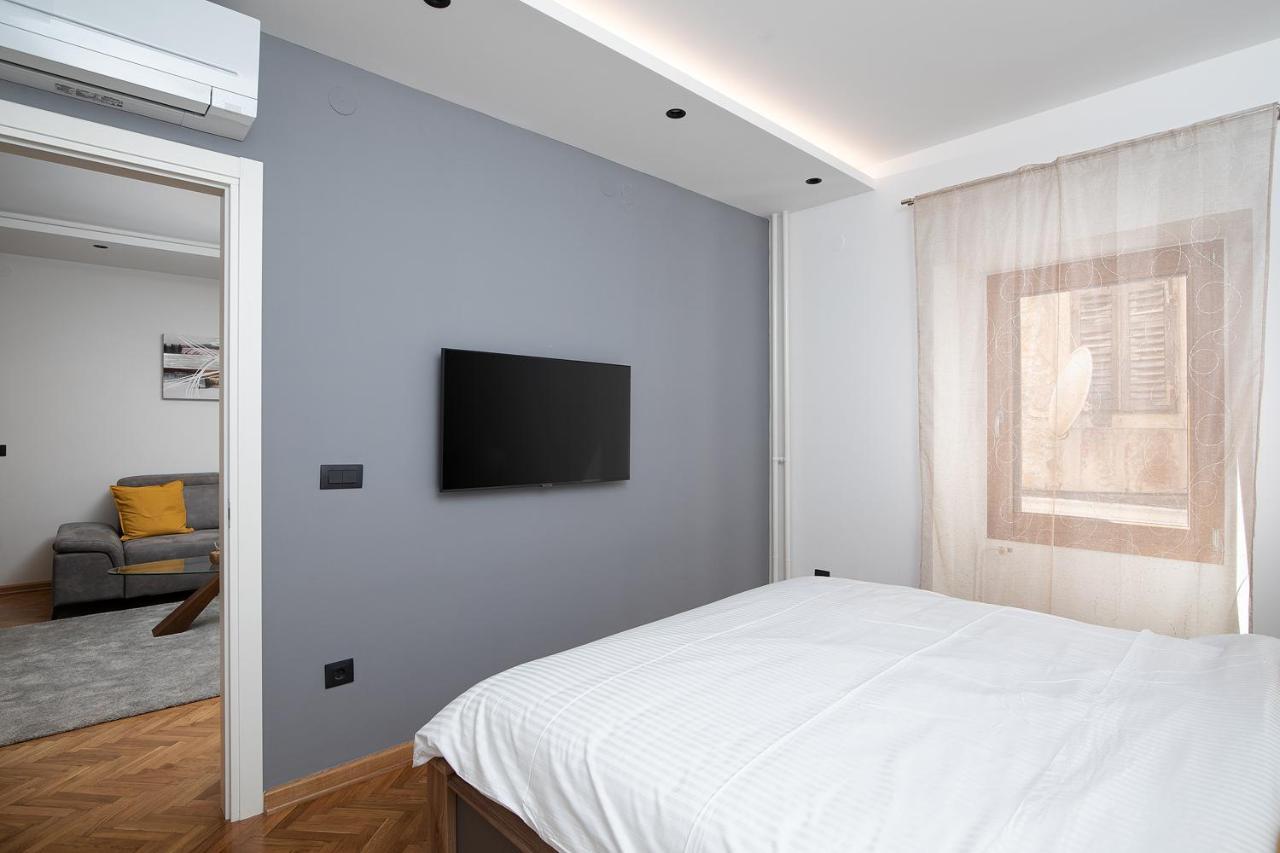 Sena Luxury Apartments プーラ エクステリア 写真