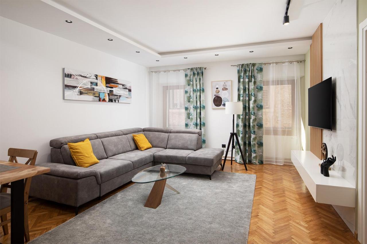 Sena Luxury Apartments プーラ エクステリア 写真