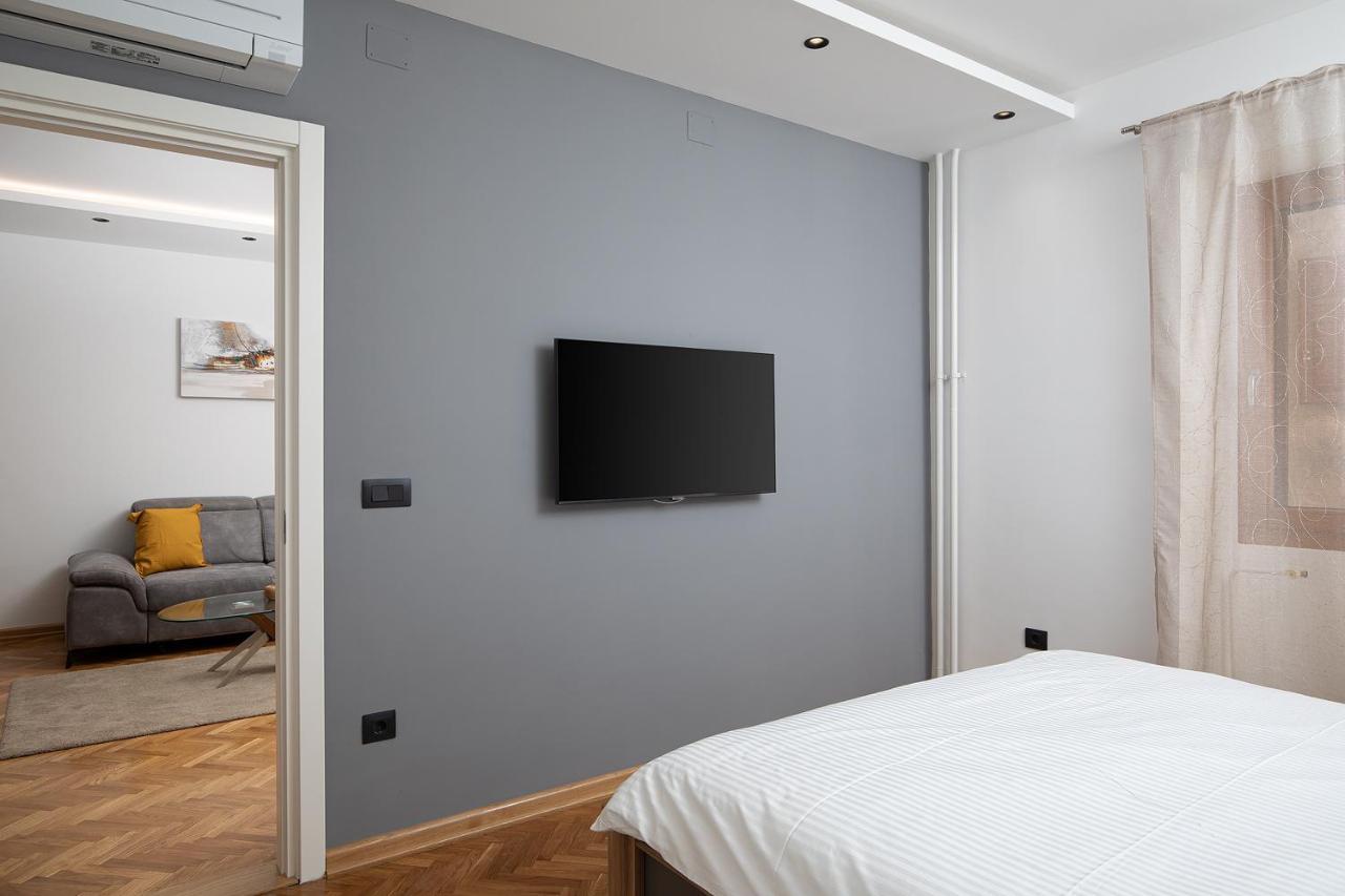 Sena Luxury Apartments プーラ エクステリア 写真