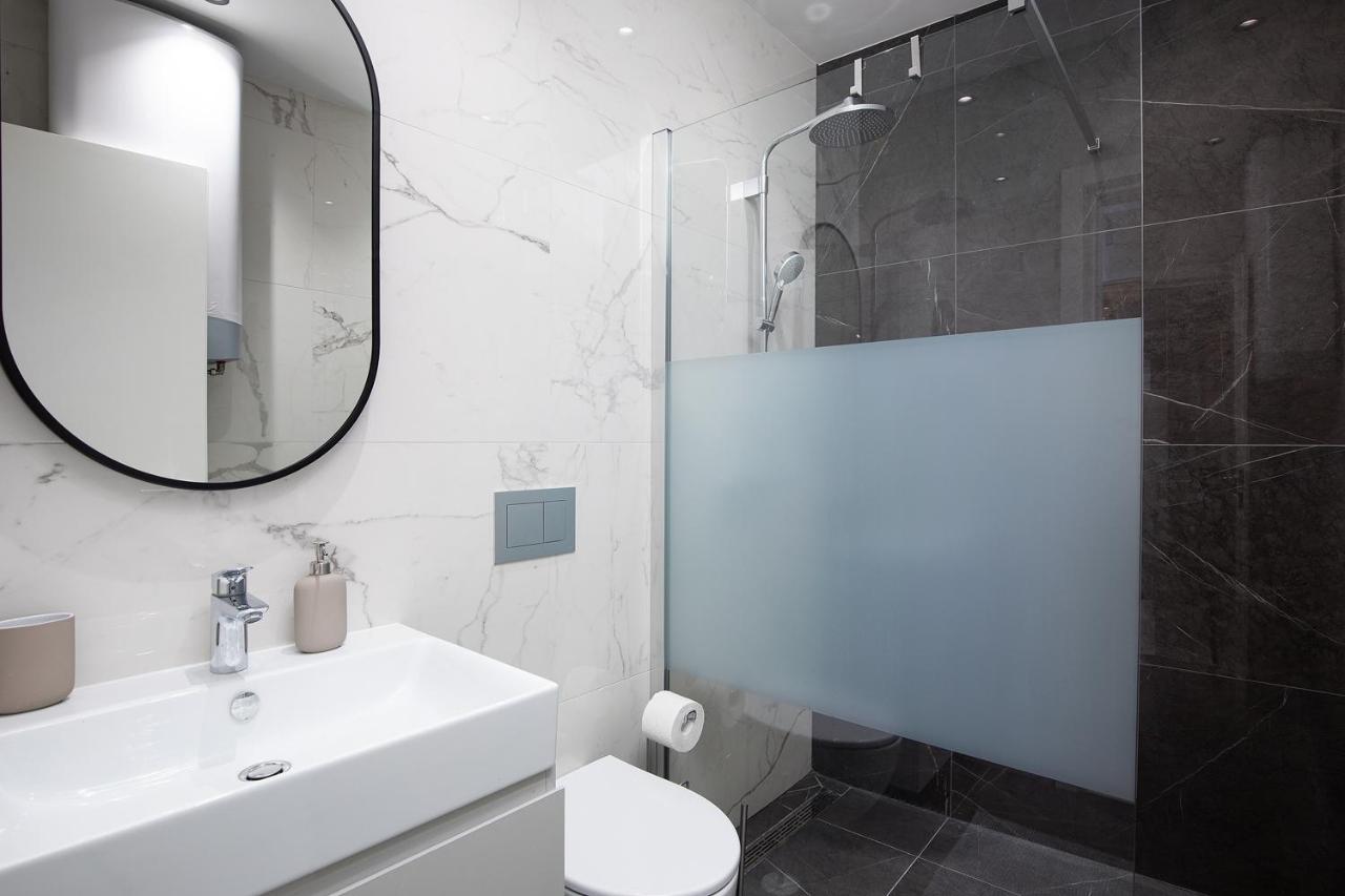 Sena Luxury Apartments プーラ エクステリア 写真
