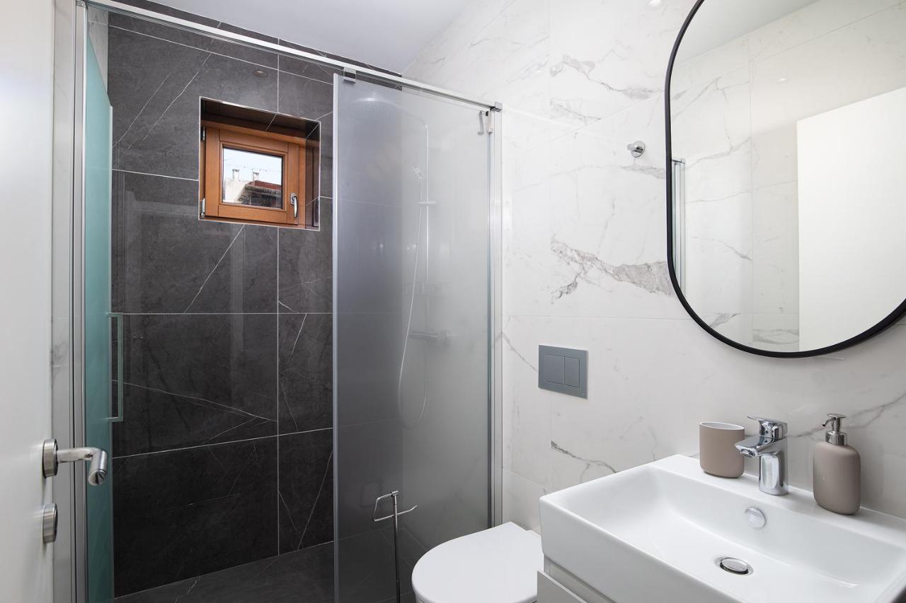 Sena Luxury Apartments プーラ エクステリア 写真